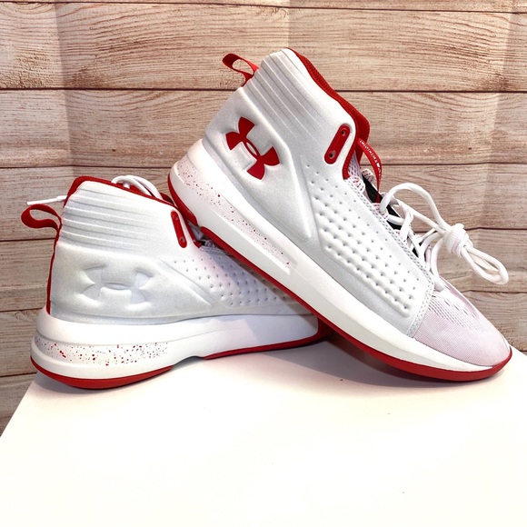 under armour hungry shoes